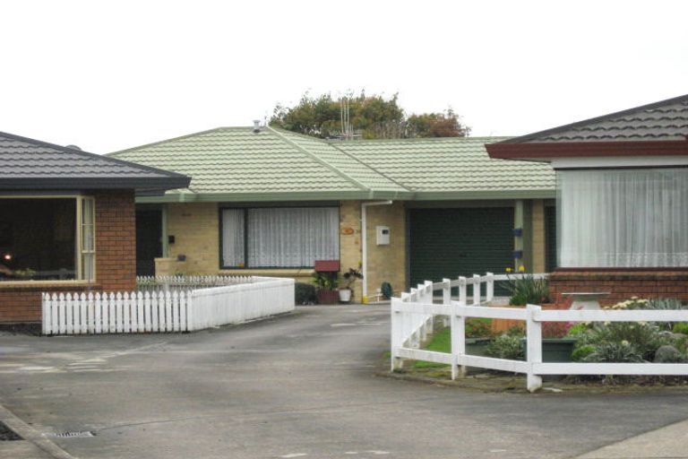 Photo of property in 31a Karaka Crescent, Levin, 5510
