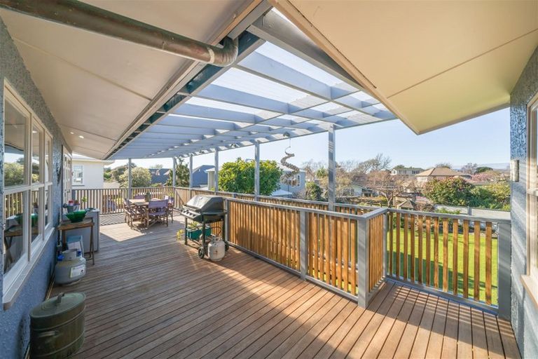 Photo of property in 51 Lincoln Terrace, Hokowhitu, Palmerston North, 4410