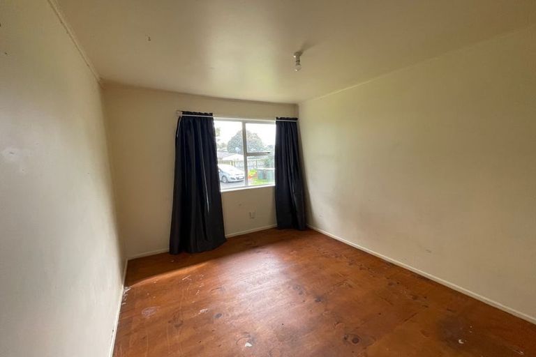 Photo of property in 35 Beeston Crescent, Manurewa, Auckland, 2102