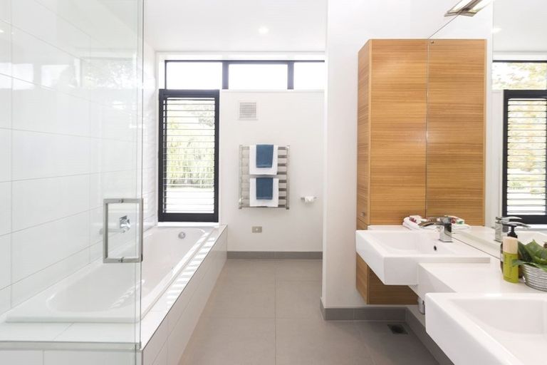 Photo of property in 1/2a Dorset Street, Christchurch Central, Christchurch, 8013