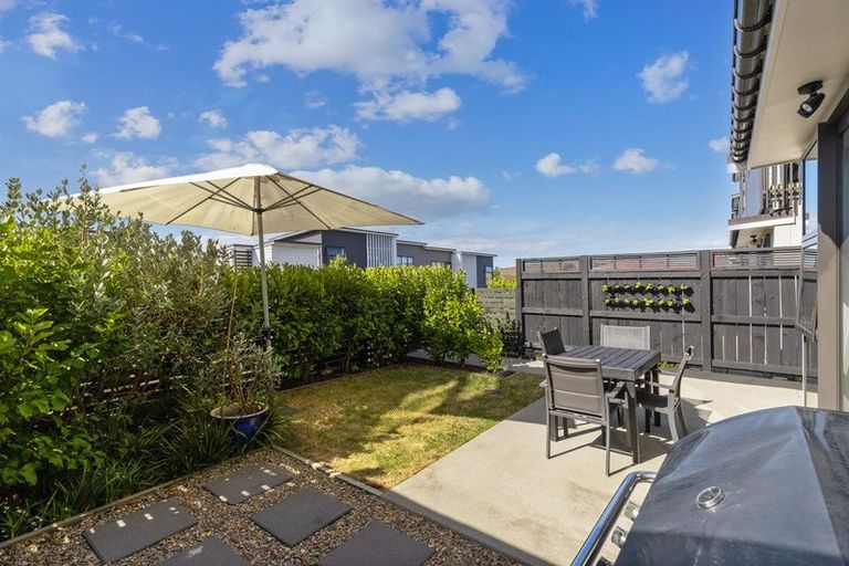 Photo of property in 10 Raranga Lane, Hobsonville, Auckland, 0616