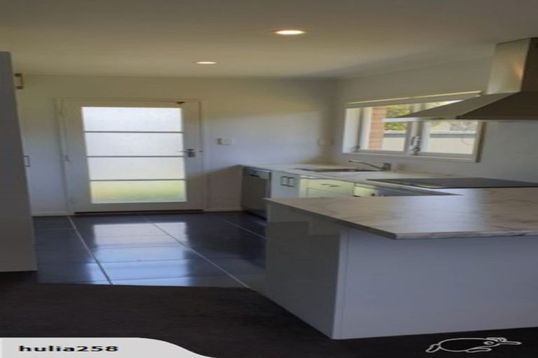Photo of property in 1/11 Broadview Place, Howick, Auckland, 2014