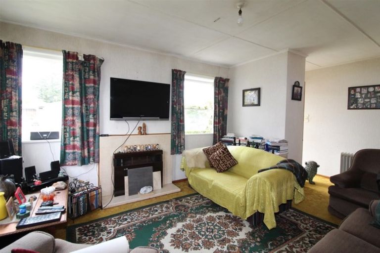 Photo of property in 80 Glen Marine Parade, Glendene, Auckland, 0602