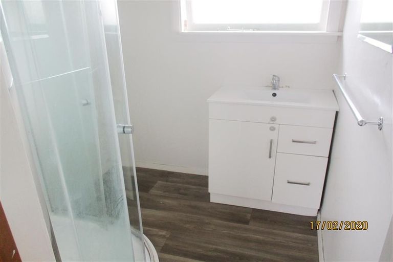 Photo of property in 92 Frensham Crescent, Woolston, Christchurch, 8062