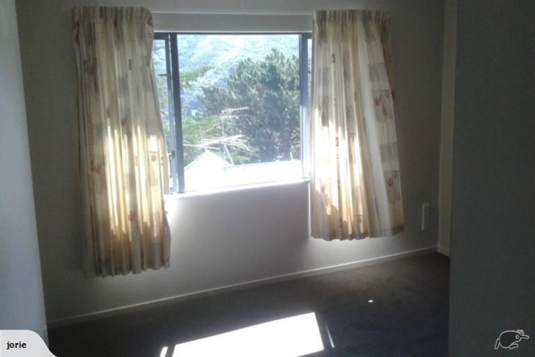 Photo of property in 35 Jackson Street, Island Bay, Wellington, 6023