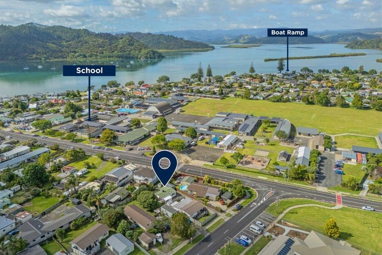 Photo of property in 3a Cook Drive, Whitianga, 3510