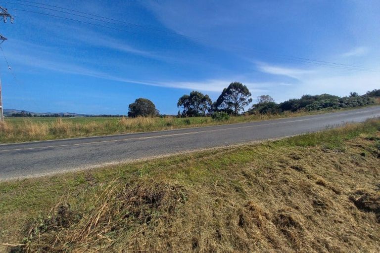 Photo of property in 112 Grove Burn Road, Tuatapere, 9691