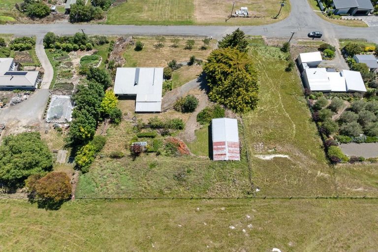 Photo of property in 17 Oxford Street, Waikari, 7420