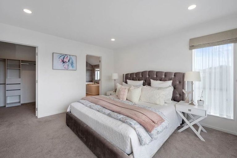 Photo of property in 18 Parkview Drive, Gulf Harbour, Whangaparaoa, 0930