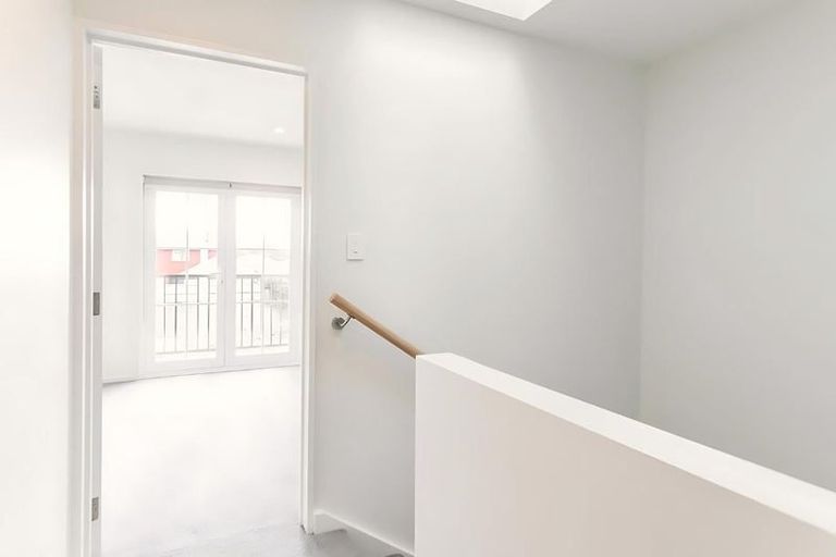 Photo of property in 4/40 New Brighton Road, Shirley, Christchurch, 8061