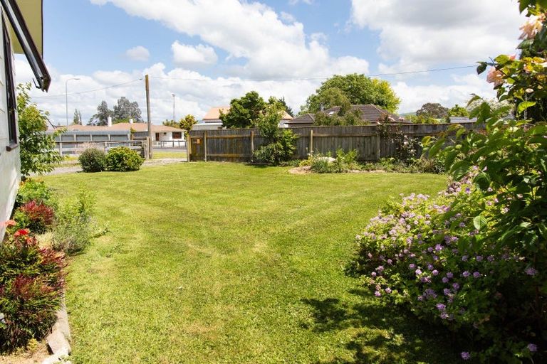 Photo of property in 20 Ross Street, Woodville, 4920