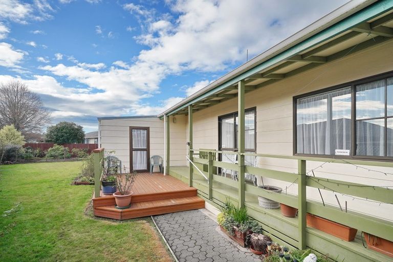 Photo of property in 44c Woodend Road, Woodend, 7610