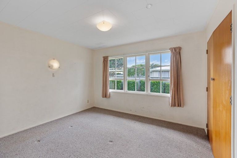 Photo of property in 11 Konini Place, Hawera, 4610