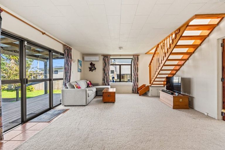 Photo of property in 31 Bream Bay Drive, Ruakaka, 0116