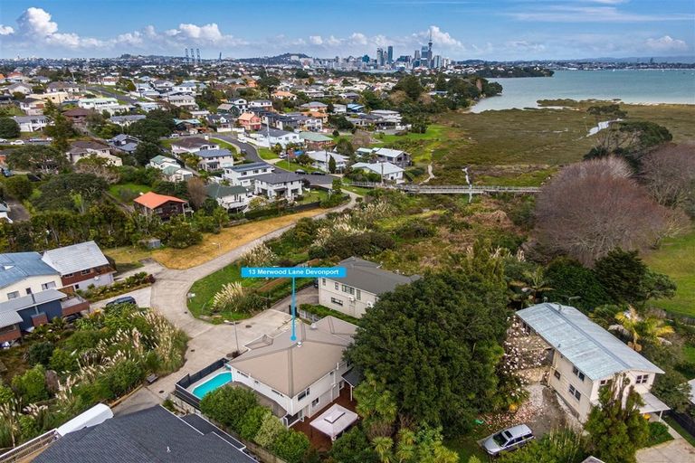 Photo of property in 13 Merwood Lane, Devonport, Auckland, 0624