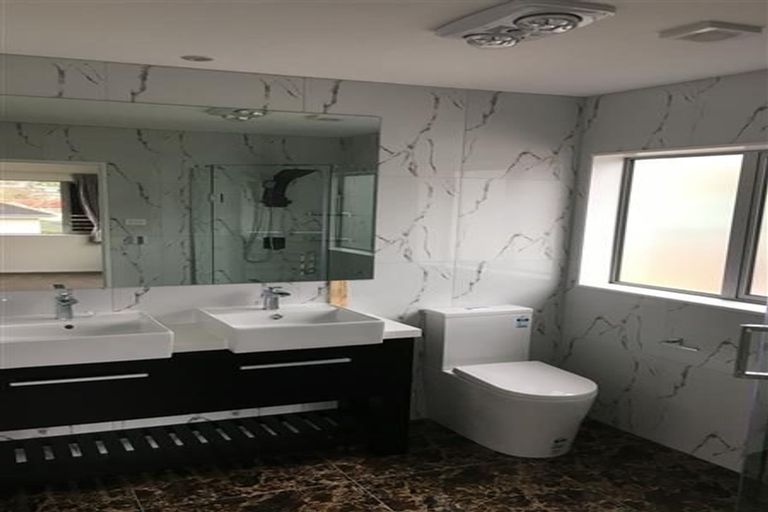 Photo of property in 3a Livingstone Street, Milford, Auckland, 0620