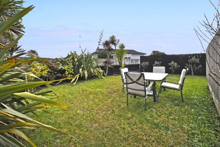 Photo of property in 20 Elisa Lane, Ranui, Auckland, 0612