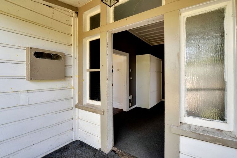 Photo of property in 41 Gloag Street, Waverley, 4510