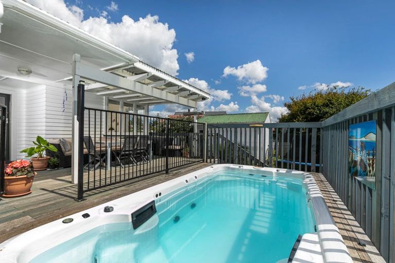 Photo of property in 40 Glenorchy Street, Glen Eden, Auckland, 0602