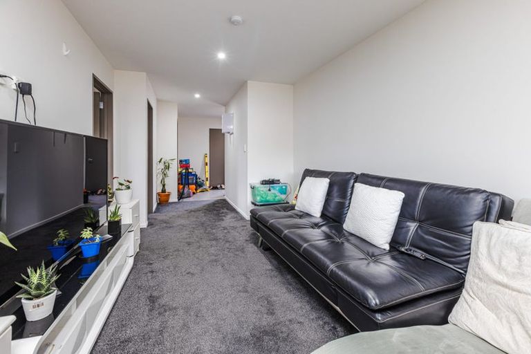 Photo of property in 50a Hillcrest Road, Papatoetoe, Auckland, 2025