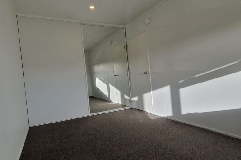 Photo of property in 8 Girton Terrace, Mount Cook, Wellington, 6021