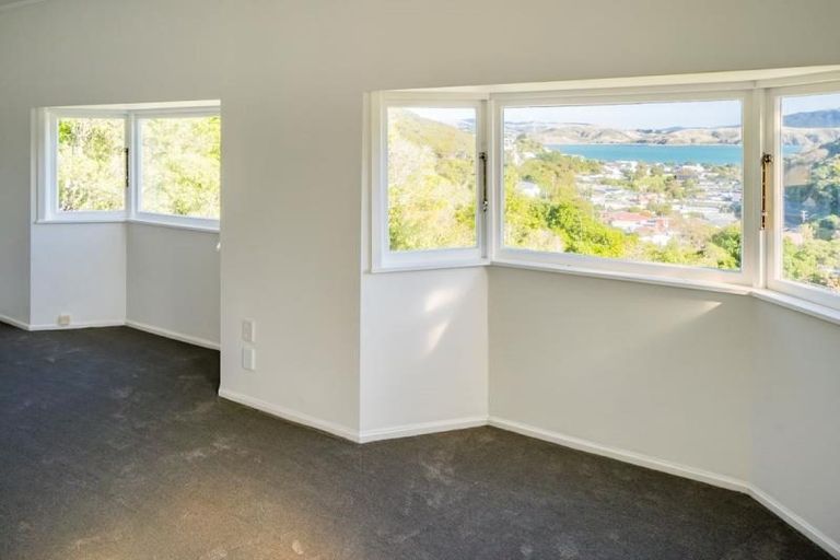 Photo of property in 84 Cluny Road, Plimmerton, Porirua, 5026