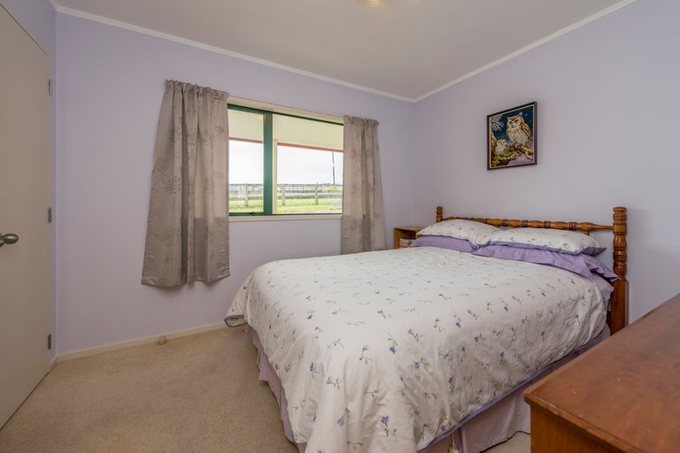 Photo of property in 182 Amreins Road, Taupaki, Henderson, 0782
