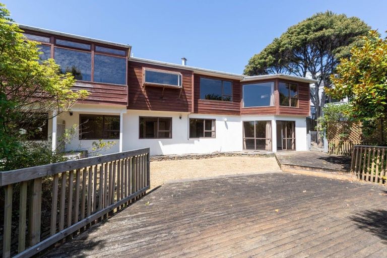 Photo of property in 22 Exploration Way, Whitby, Porirua, 5024