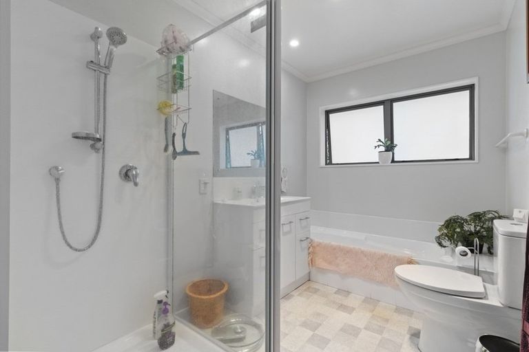 Photo of property in 34 Macmillan Street, Katikati, 3129