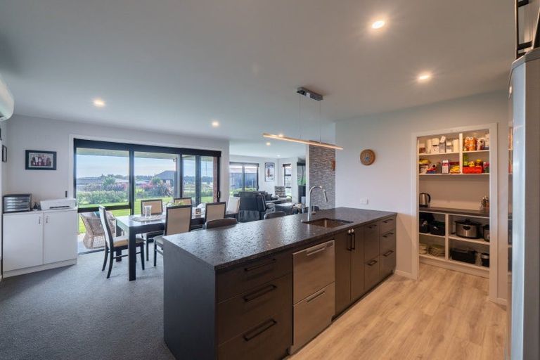 Photo of property in 24 Chatham Rise, Seaward Bush, Invercargill, 9812