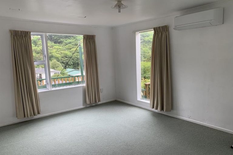 Photo of property in 105 Awarua Street, Ngaio, Wellington, 6035