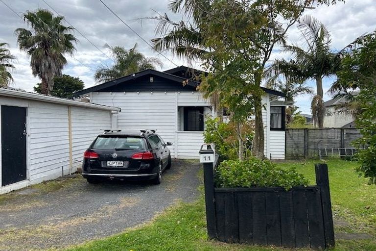 Photo of property in 11 Rimu Street, New Lynn, Auckland, 0600