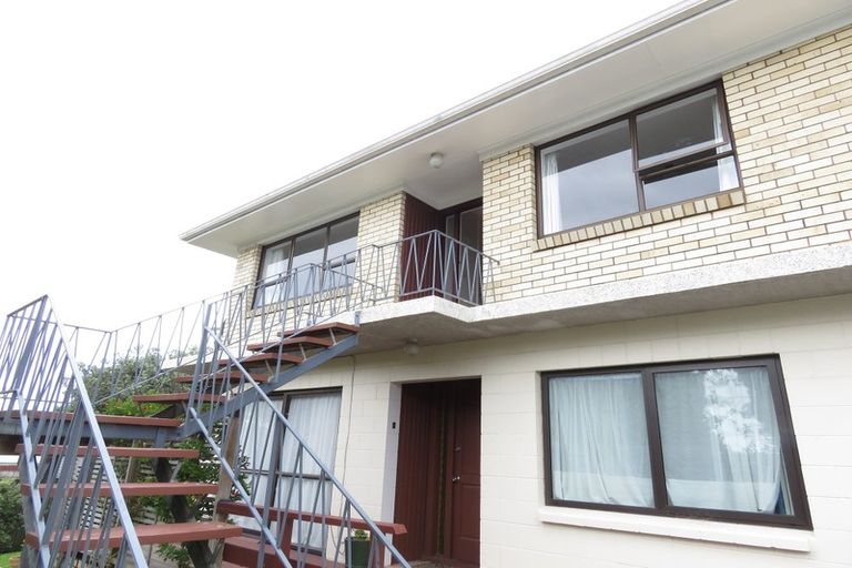 Photo of property in 3/3 Blease Street, New Lynn, Auckland, 0600