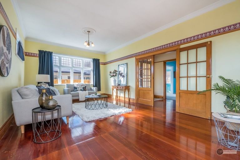 Photo of property in 1a Freyberg Street, Waterloo, Lower Hutt, 5011