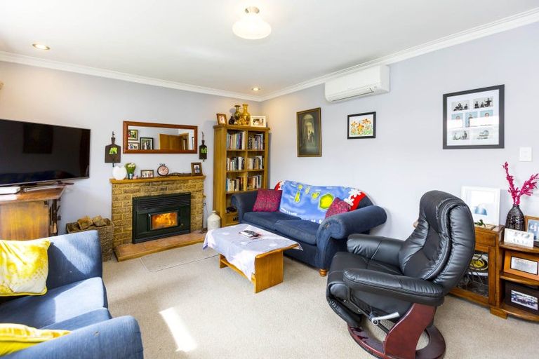 Photo of property in 3/62 Gibbons Street, Ebdentown, Upper Hutt, 5018