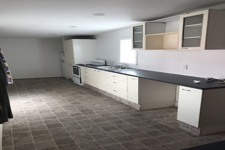 Photo of property in 6 Howard Street, Mount Cook, Wellington, 6021