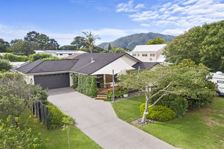 Photo of property in 23 Vista Paku, Pauanui, Hikuai, 3579