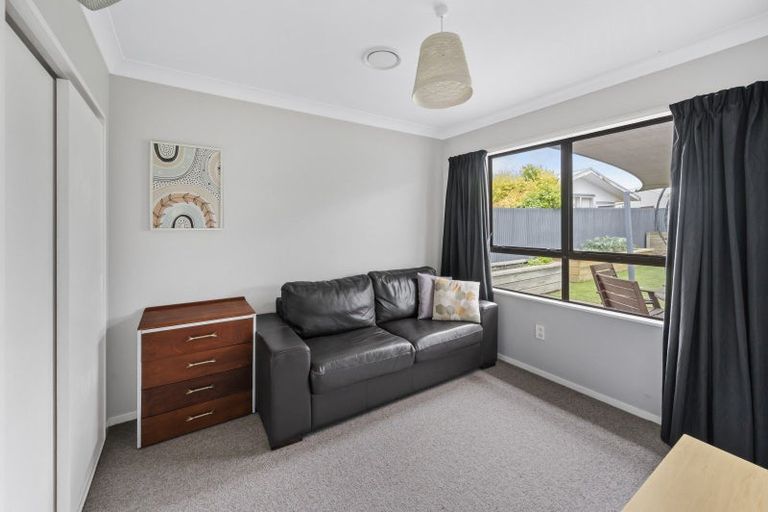 Photo of property in 15 Duckworth Crescent, Greenmeadows, Napier, 4112