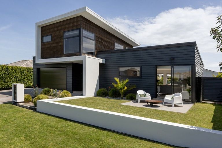 Photo of property in 15 Cassinia Close, Papamoa Beach, Papamoa, 3118