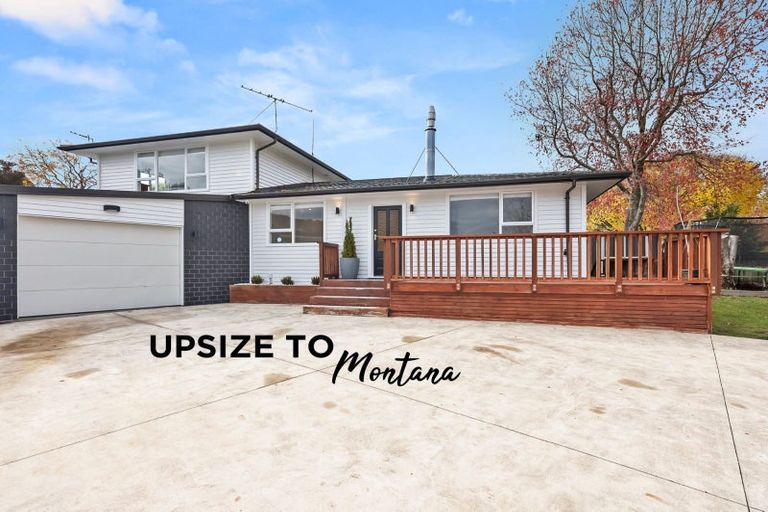 Photo of property in 21 Montana Road, Totara Park, Upper Hutt, 5018