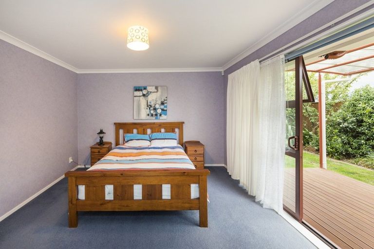Photo of property in 10 Branigan Parade, Kelvin Grove, Palmerston North, 4414