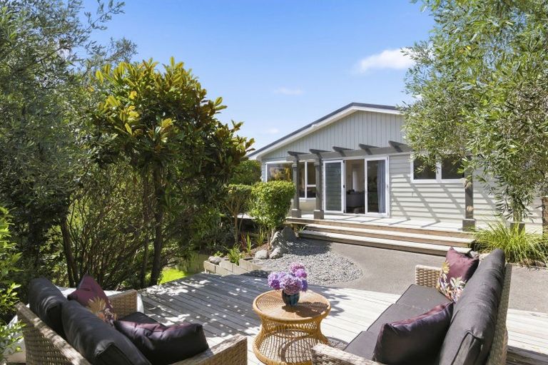 Photo of property in 7 Whyte Street, Paraparaumu Beach, Paraparaumu, 5032