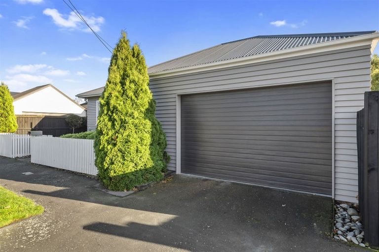 Photo of property in 35 Paparoa Street, Papanui, Christchurch, 8053