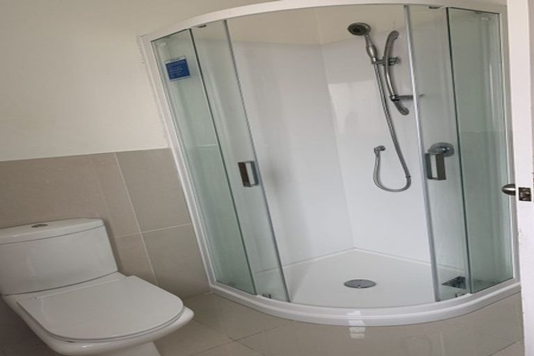 Photo of property in 4 Vanguard Road, Kelston, Auckland, 0602