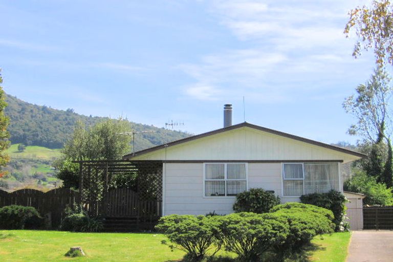 Photo of property in 91 Alison Street, Mangakakahi, Rotorua, 3015
