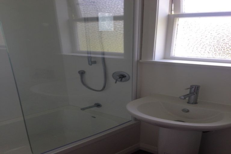 Photo of property in 43 Savage Crescent, West End, Palmerston North, 4412