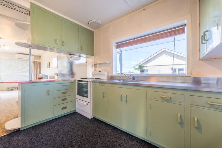 Photo of property in 45 Wilkin Street, Waimate, 7924