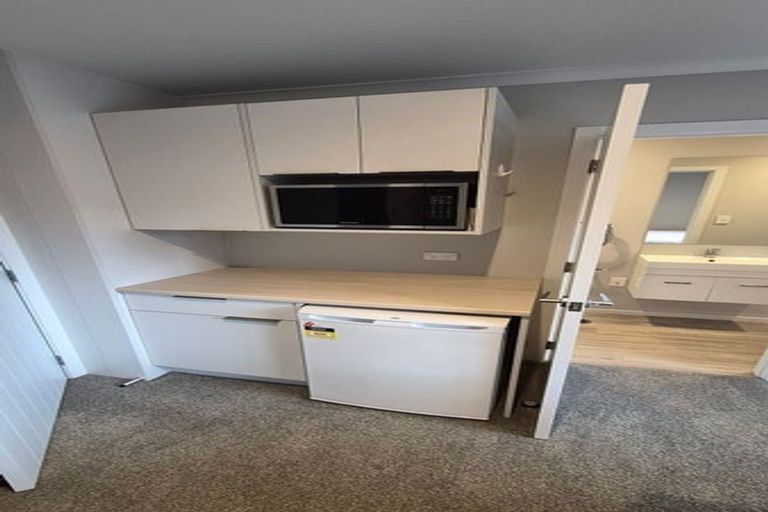 Photo of property in 2/71 Normandy Avenue, Melville, Hamilton, 3206