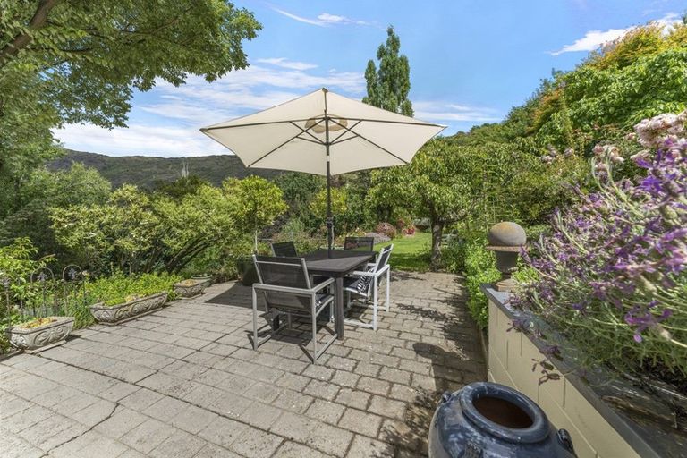 Photo of property in 2 Hazlett Street, Clyde, 9330