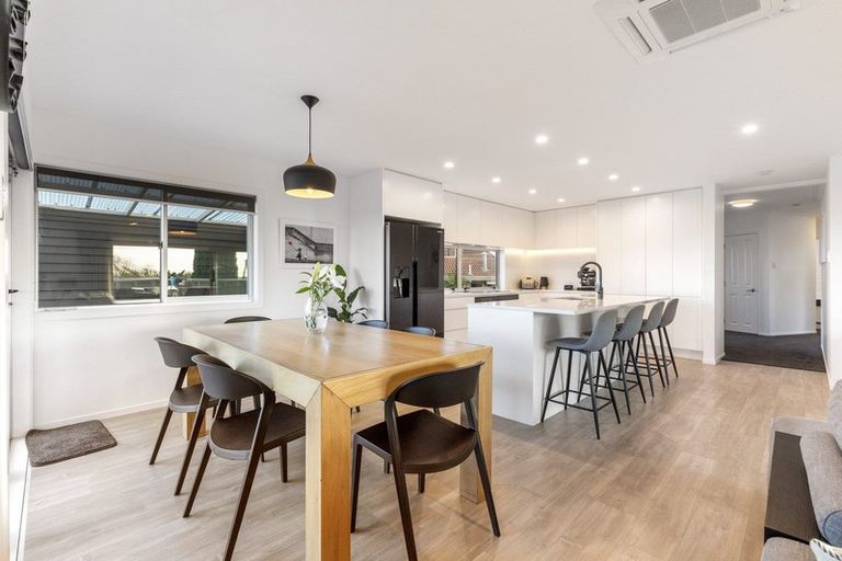 Photo of property in 113 Litten Road, Cockle Bay, Auckland, 2014